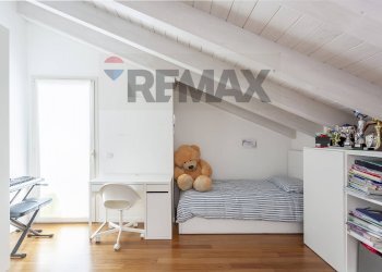 Camera / camera da letto - Three-room apartment Via Sant'Ambrigio
 
21, Triuggio - photo 29