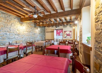 Sala da pranzo - Locale Commerciale strada del fagiano
31, Terenzo - foto 6