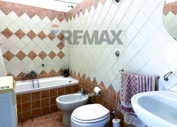 Bagno - Trilocale Via Salvator Rosa
 
205, Napoli - foto 11