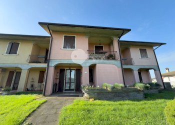 Foto 1 - Villa a Schiera cascina carlotti
 
33, Gottolengo - foto 1