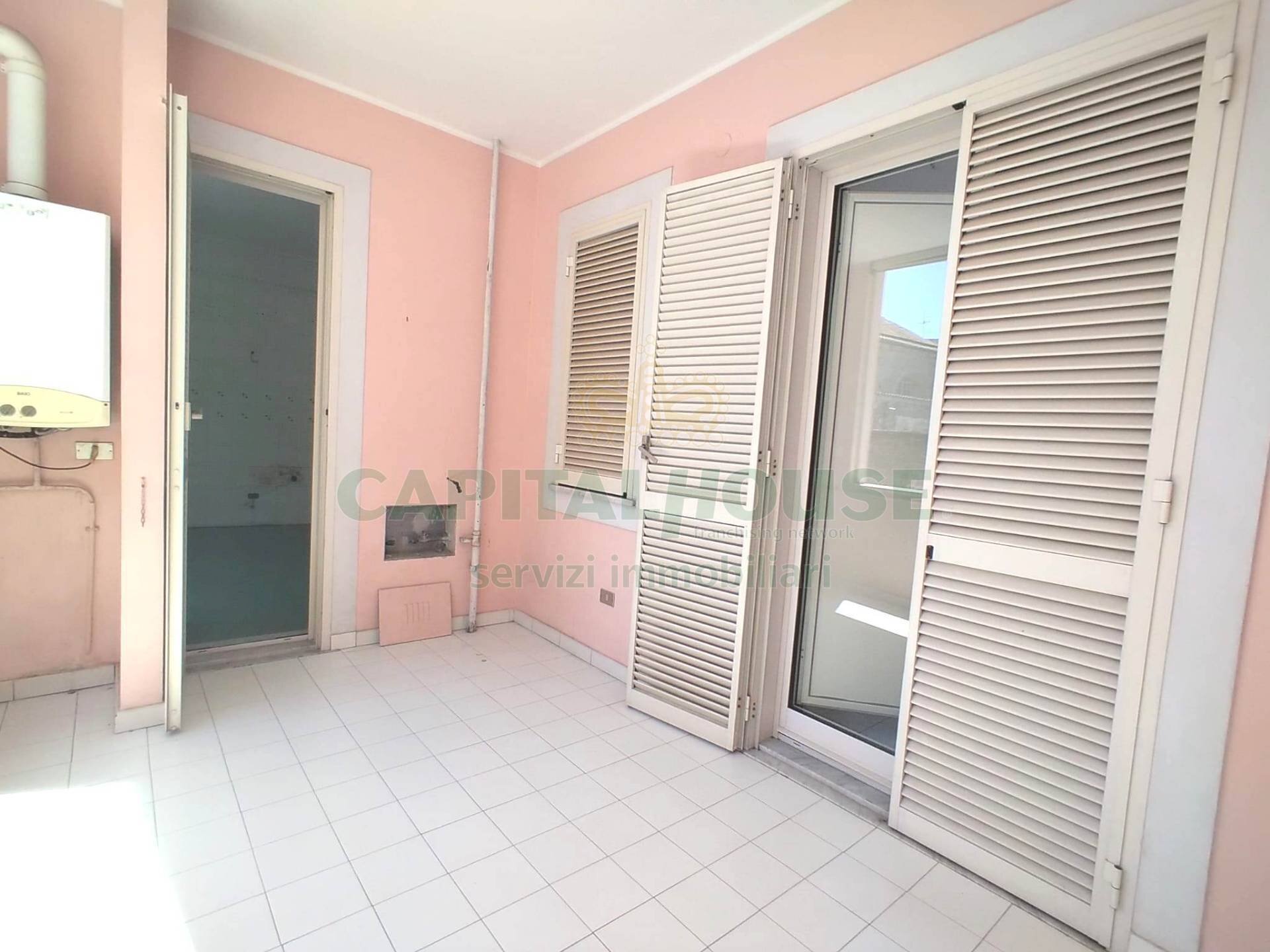 Foto 1 - Three-room apartment Capua - photo 1