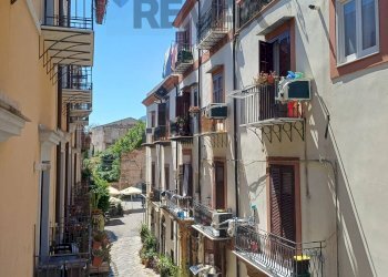 Edificio all\'aperto - Four-room apartment Via Della Vetriera
 
29, Palermo - photo 1