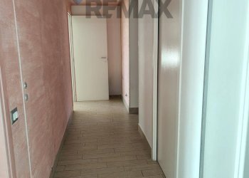 Hall / corridoio - Four-room apartment corso Giacomo Matteotti
33, Lecco - photo 19