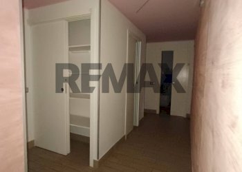 Hall / corridoio - Four-room apartment corso Giacomo Matteotti
33, Lecco - photo 20