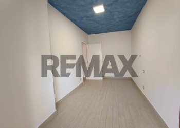 Stanza vuota - Four-room apartment corso Giacomo Matteotti
33, Lecco - photo 23
