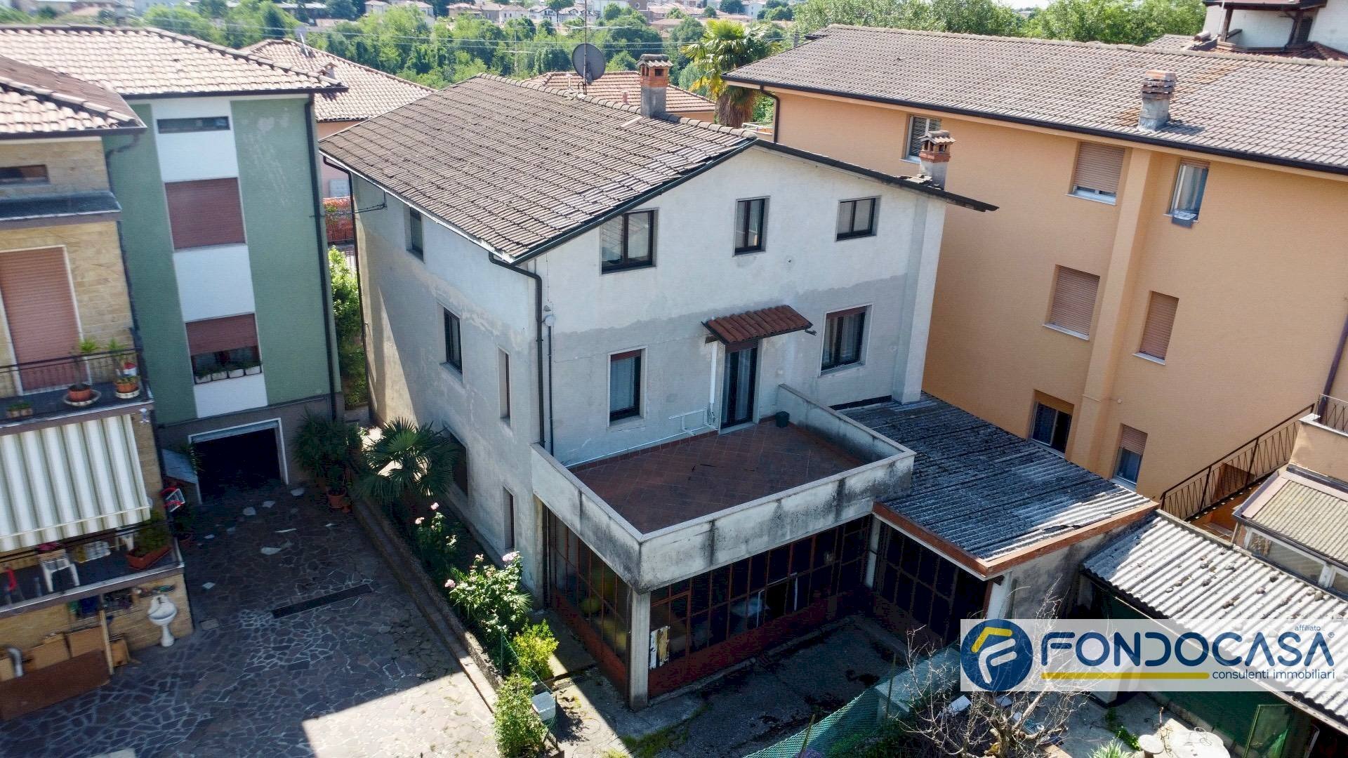 Foto 1 - Casa indipendente Vicolo Collodi, Castelli Calepio - foto 1