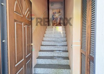 Scale - Villa Via De Amicis
 
86, Fagnano Olona - photo 7