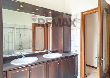 Bagno - Villa Via De Amicis
 
86, Fagnano Olona - photo 17