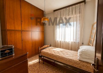 Camera / camera da letto - Villa Via De Amicis
 
86, Fagnano Olona - photo 24