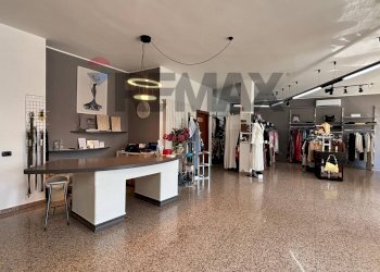 Cucina - Commercial Activity via G. Gasparoli
43, Cassano Magnago - photo 3