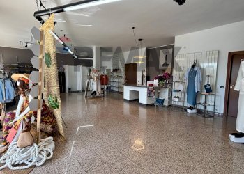 Palestra - Commercial Activity via G. Gasparoli
43, Cassano Magnago - photo 5