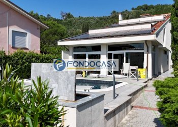 Facciata - Villa via edoardo francalanci, Massarosa - foto 6