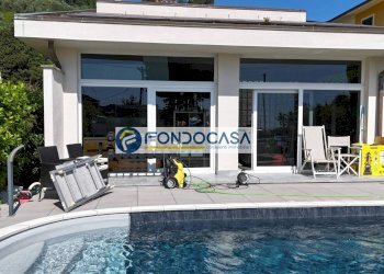Facciata - Villa via edoardo francalanci, Massarosa - foto 9