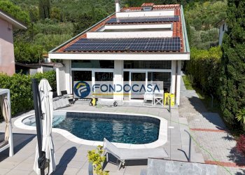 Facciata - Villa via edoardo francalanci, Massarosa - foto 11
