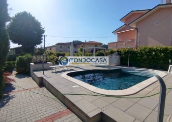 Piscina - Villa via edoardo francalanci, Massarosa - foto 15