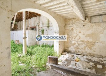 stanza 6 - Attività Commerciale via guglielmo marconi, Seravezza - foto 18