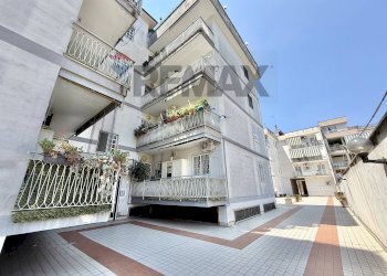Edificio all\'aperto - Trilocale CORSO ITALIA
 
33, Marano di Napoli - foto 37
