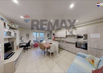 Sala da pranzo - Trilocale via Bachelet
 
17, Siziano - foto 7