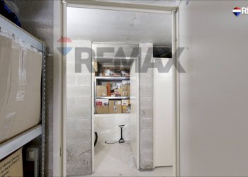 Bagno - Trilocale via Bachelet
 
17, Siziano - foto 28