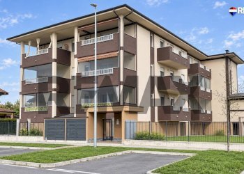 Edificio all\'aperto - Trilocale via Bachelet
17, Siziano - foto 6