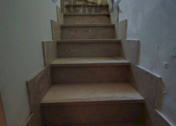 Scale - Casa semi indipendente Contrada Piana di Sciarra
 
snc, Pietracupa - foto 15
