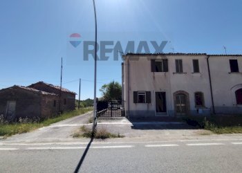 Edificio all\'aperto - Casa semi indipendente Contrada Piana di Sciarra
 
snc, Pietracupa - foto 20
