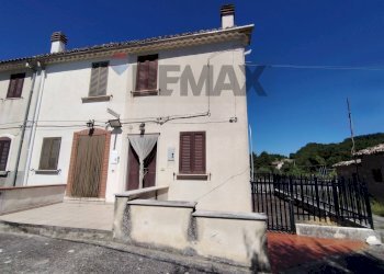 Casa all\'aperto - Casa semi indipendente Contrada Piana di Sciarra
 
snc, Pietracupa - foto 21