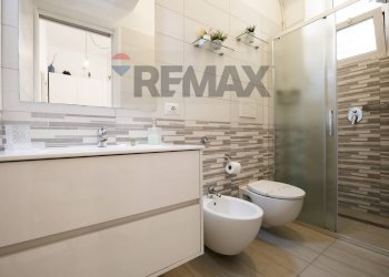Bagno - Two-room apartment Strada Porto Nuovo
 
2, Bari - photo 5