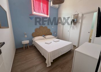 Camera / camera da letto - Three-room apartment Via Nizza
40, Bari - photo 4