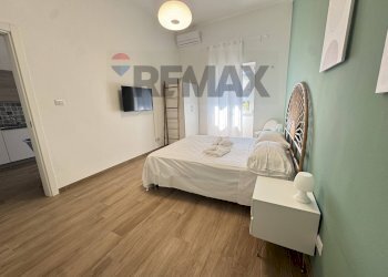 Camera / camera da letto - Three-room apartment Via Nizza
40, Bari - photo 15