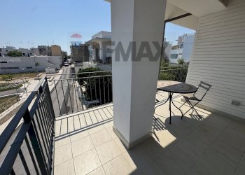 Balcone - Three-room apartment Via Nizza
40, Bari - photo 29