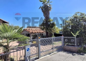 Casa all\'aperto - Villa via oleggio castello
 
17, Paruzzaro - photo 4