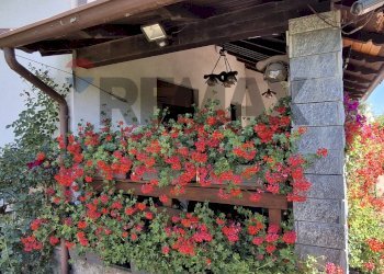 Casa all\'aperto - Villa via oleggio castello
 
17, Paruzzaro - photo 8