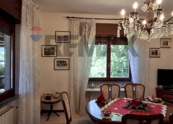 Sala da pranzo - Villa via oleggio castello
 
17, Paruzzaro - photo 27