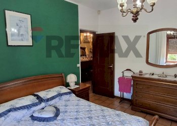 Camera / camera da letto - Villa via oleggio castello
 
17, Paruzzaro - photo 33