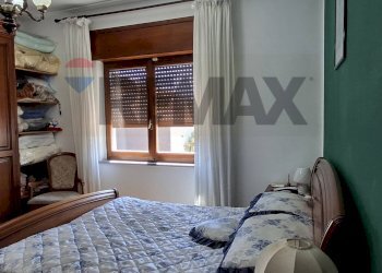 Camera / camera da letto - Villa via oleggio castello
 
17, Paruzzaro - photo 35