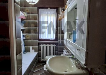 Bagno - Villa via oleggio castello
 
17, Paruzzaro - photo 36
