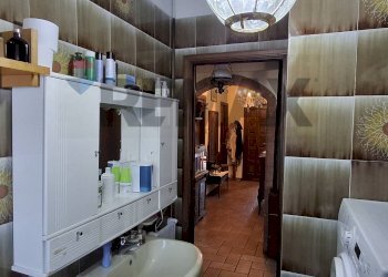 Bagno - Villa via oleggio castello
 
17, Paruzzaro - photo 38