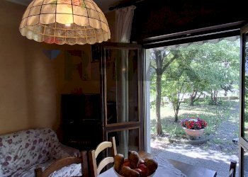 Sala da pranzo - Villa via oleggio castello
 
17, Paruzzaro - photo 42