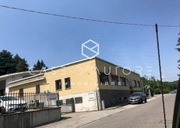 Foto 2 - Capannone via gramsci, Gazzada Schianno - foto 2