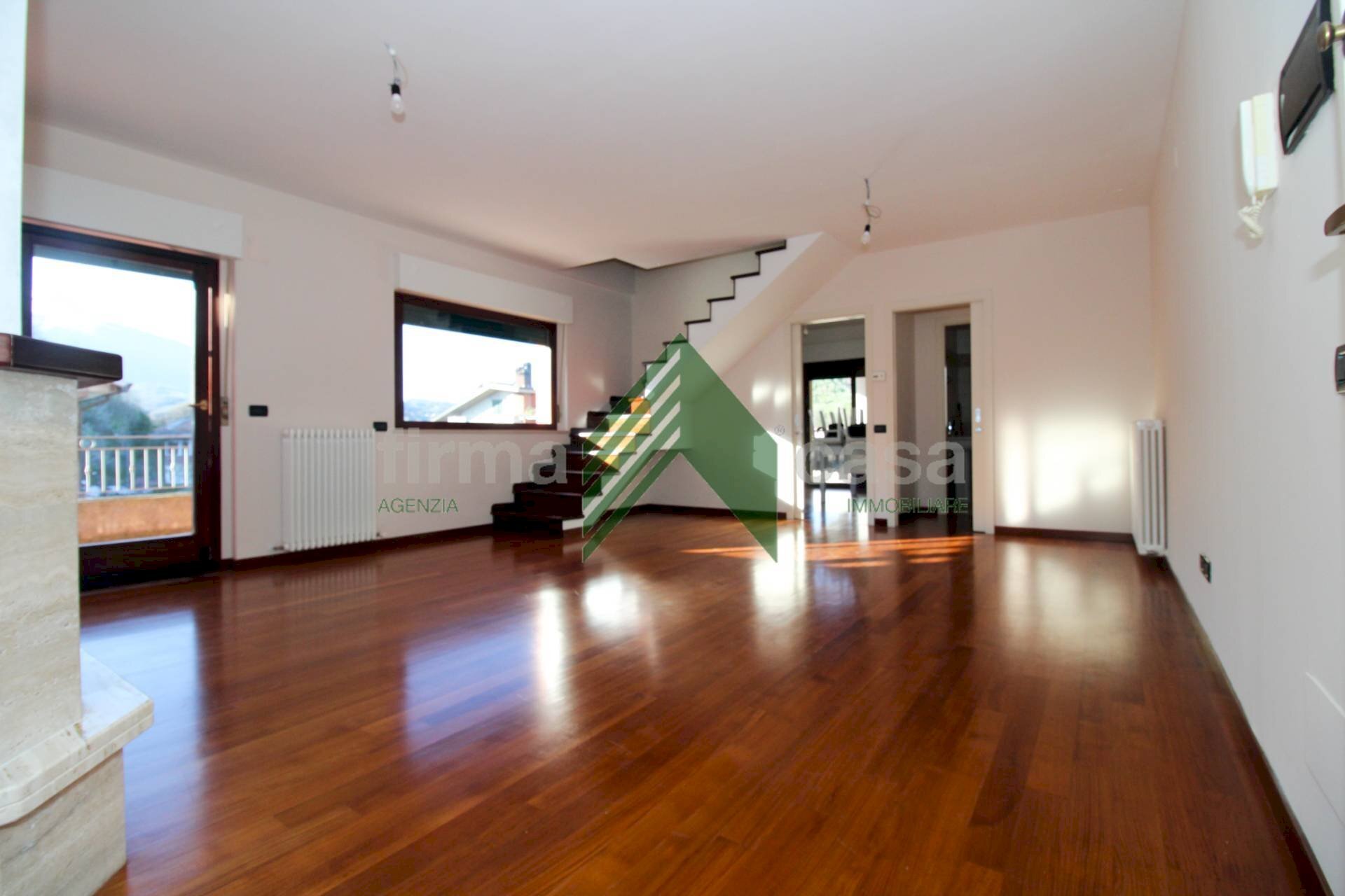 Sala - Quadrilocale località Piano Della Lenta
/, Teramo - foto 2