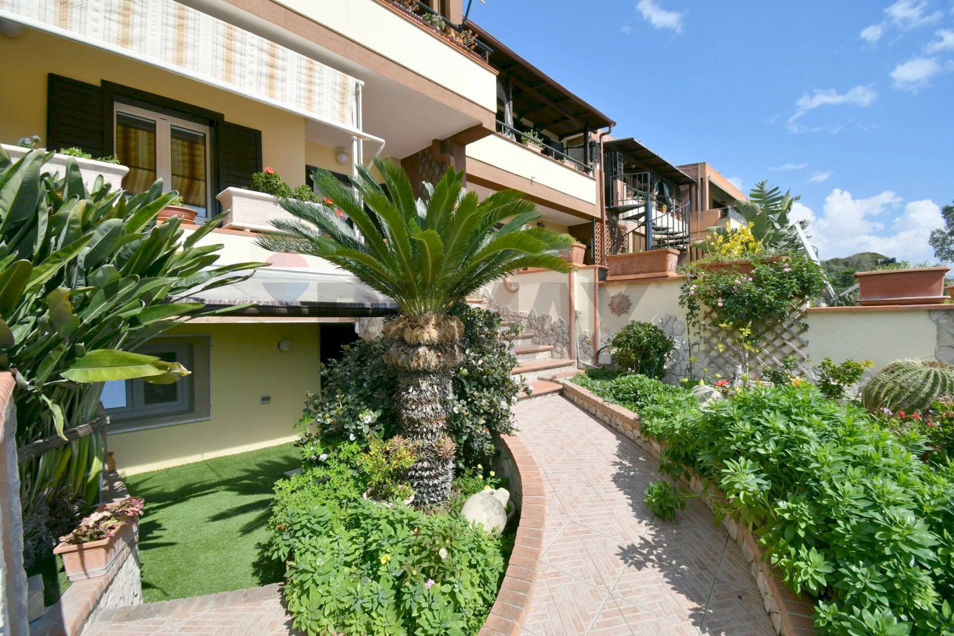 Casa all\'aperto - Quadrilocale Via Capri
 
24, Quartu Sant'Elena - foto 1