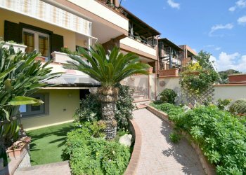 Casa all\'aperto - Quadrilocale Via Capri
 
24, Quartu Sant'Elena - foto 1