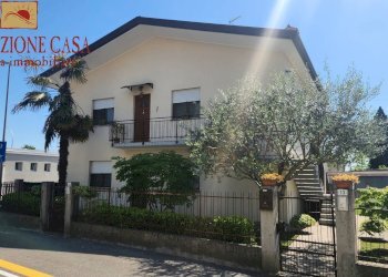 Foto 1 - Villa verzegnassi
 
13, San Canzian d'Isonzo - foto 1