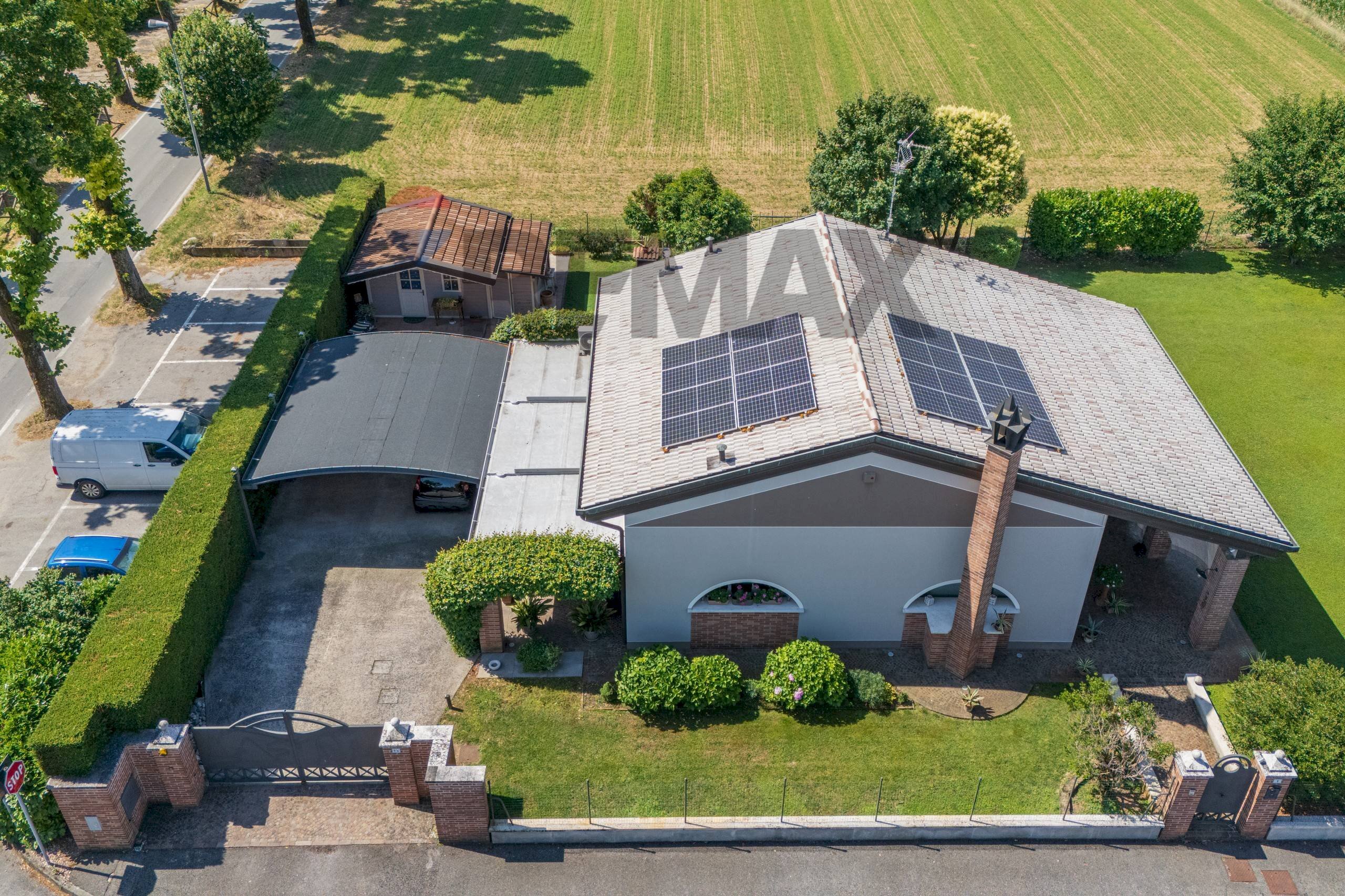 Casa all\'aperto - Villa Via Carlo Tira
 
1, Volongo - foto 1