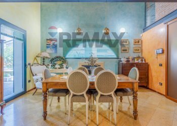 Sala da pranzo - Villa Via Carlo Tira
 
1, Volongo - foto 12