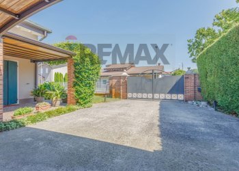Terrazza - Villa Via Carlo Tira
 
1, Volongo - foto 32