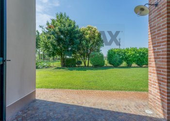 Giardino - Villa Via Carlo Tira
 
1, Volongo - foto 36