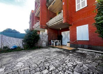 Edificio all\'aperto - Two-room apartment Via Catanzaro
 
13, Ardea - photo 1