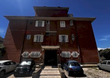 Edificio all\'aperto - Two-room apartment Via Catanzaro
 
13, Ardea - photo 19
